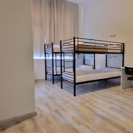 Garden Blue Hotel Флоренция Екстериор снимка